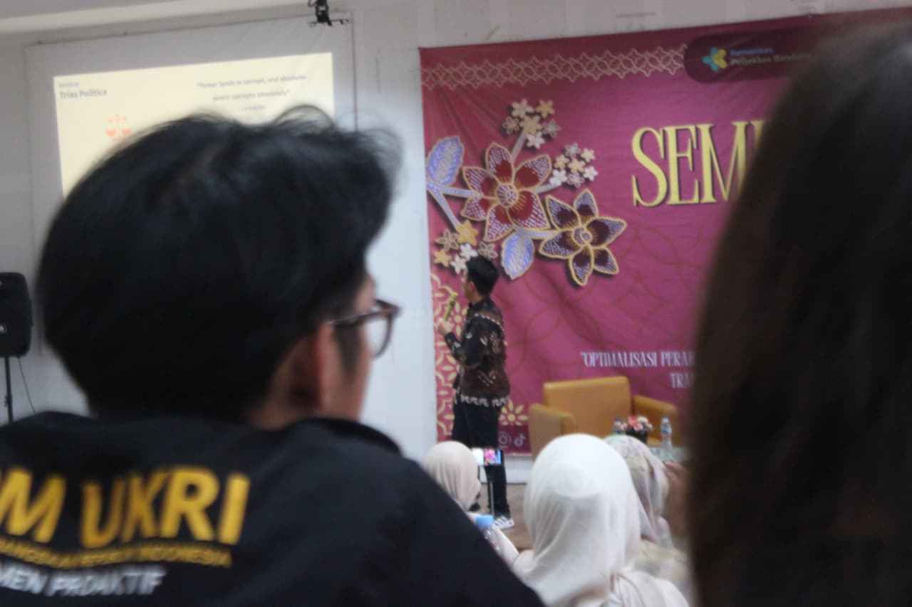 Menghadiri Seminar Sekaligus Kunjungan ke Poltekkes Kemenkes Bandung